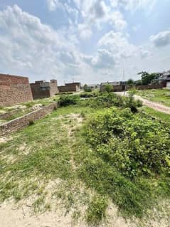 10 Marla corner plot for sale(Urgent)