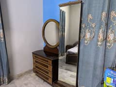 Bedroom set sell