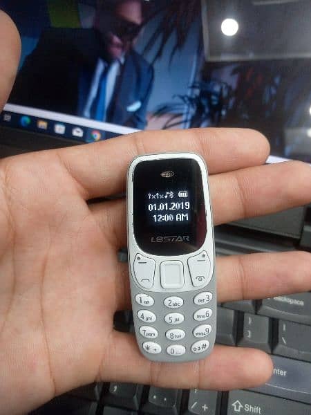 Mini Button phone 1