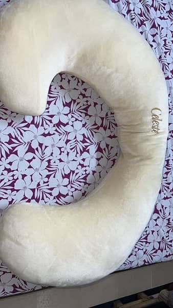 Pregnancy pillow 1