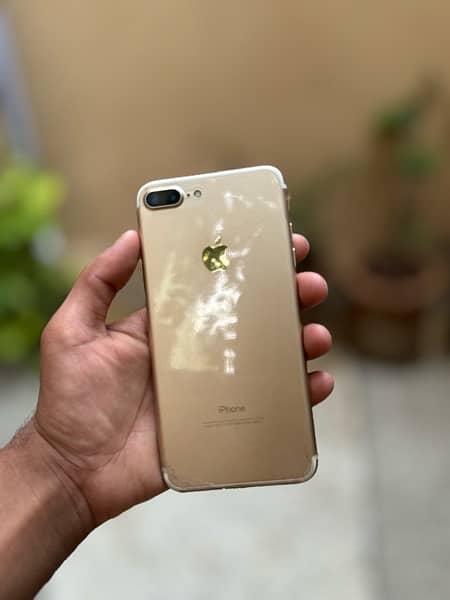 iphone 7 plus pta approved 128GB Rose Gold 1