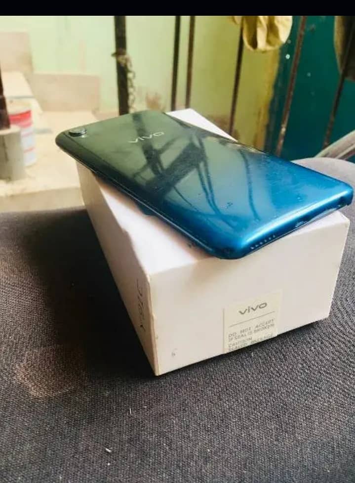 vivo 2/32 with box 0