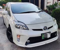 Toyota Prius 1.8 S Touring 2014