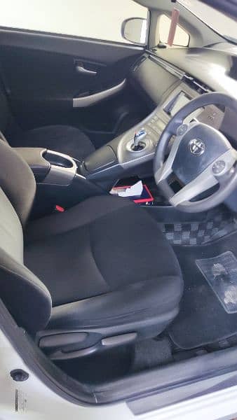 Toyota Prius 1.8 S Touring 2014 3