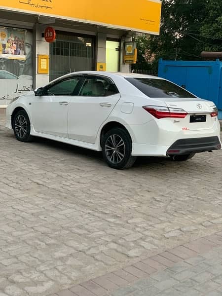 Toyota Altis Grande 2019 4