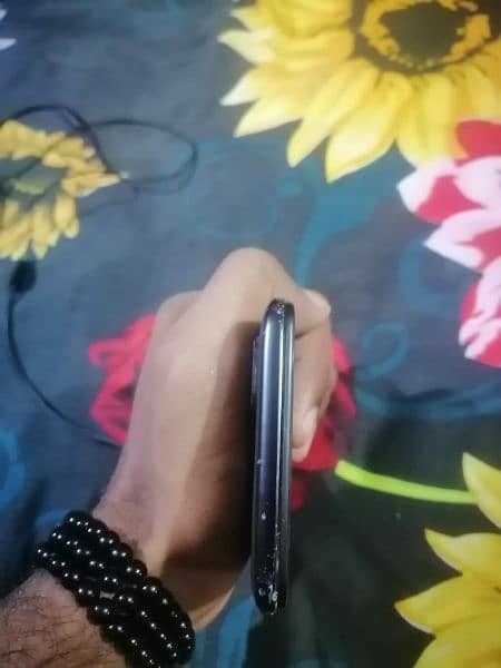 One plus 5T , 60 Fps PTA approved 03284843037 3