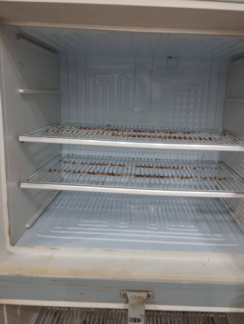 Dawlance refrigerator 1