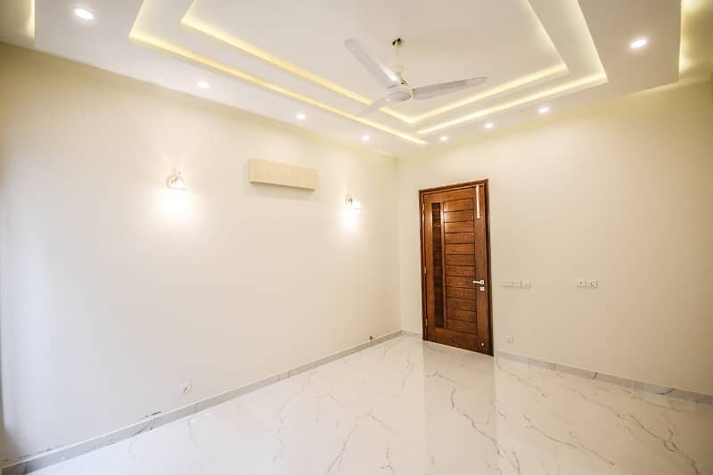 5 Marla House Available For Sale In DHA 9 Town 11