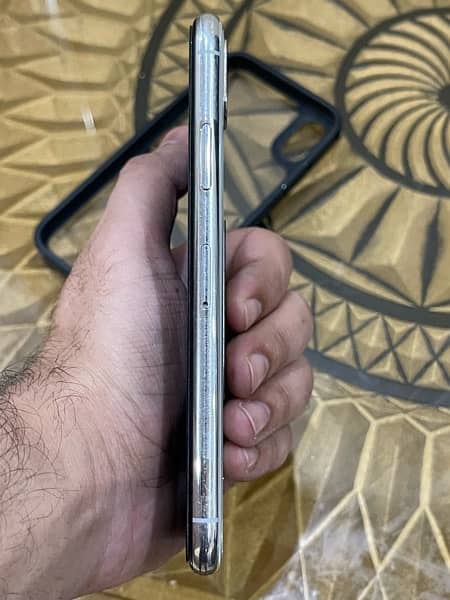 iphone X 256GB PTA Approved (just like brand new) 5