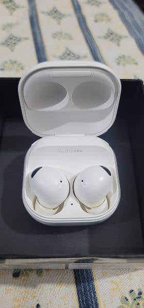 Samsung Buds2 Pro (White) 7