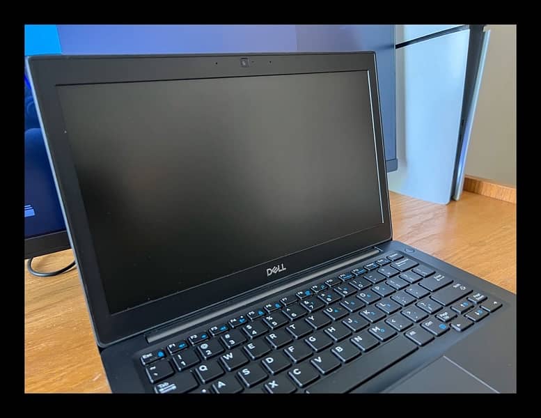 –DELL LATITUDE 7290– 3