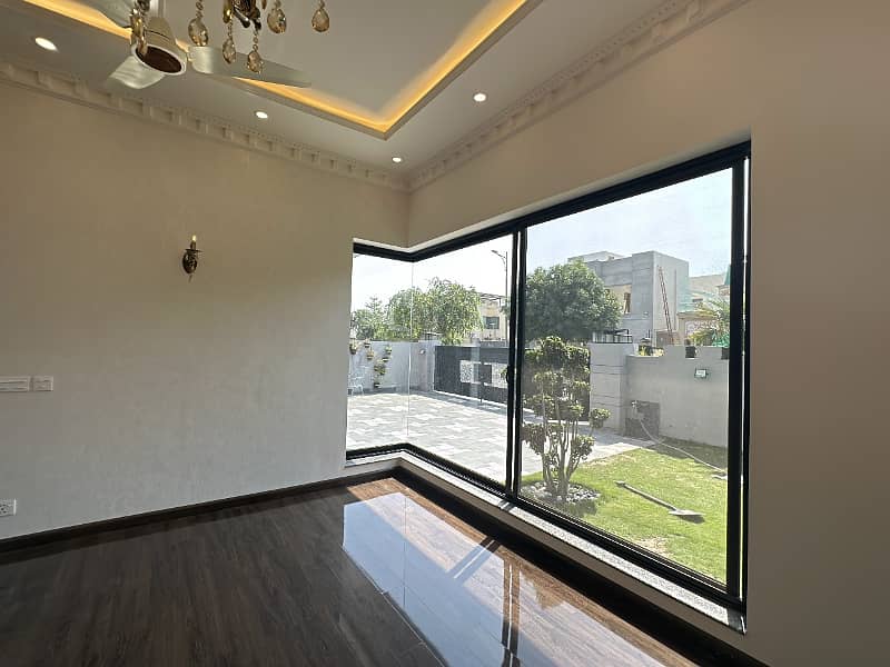 1 Kanal Elegant And Contemporary 5-Bedroom House With Double Height Lobby In Prestigious DHA Phase 5 42