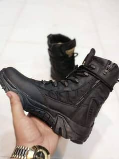 Men,s comfortable boots. Black delta 0