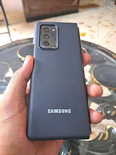 SAMSUNG FOLD 2 12