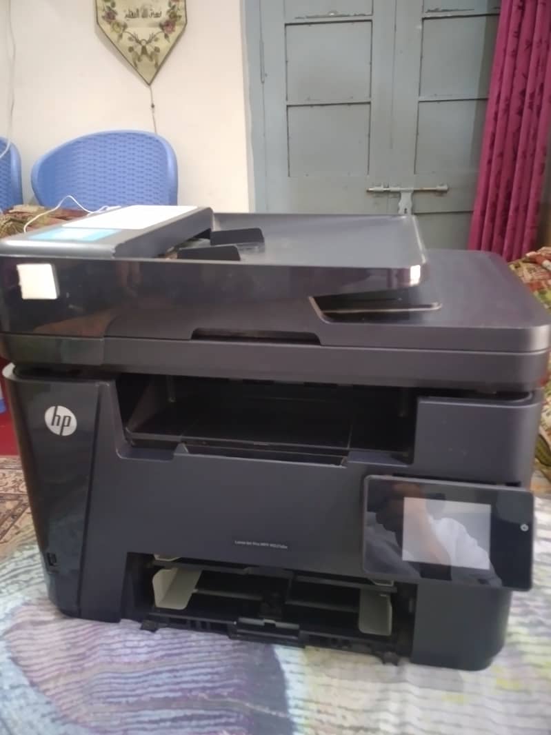 HP laser jet PRO MFP 225dw 1