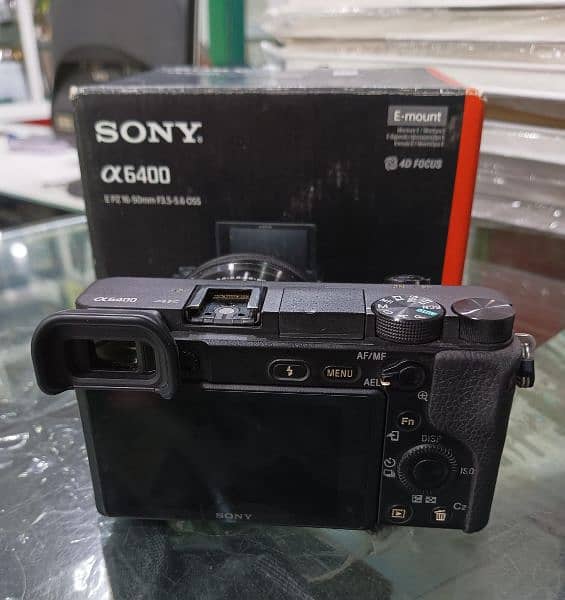 Sony Alpha a6400 Mirrorless Digital Camera with 16-50mm Lens 1