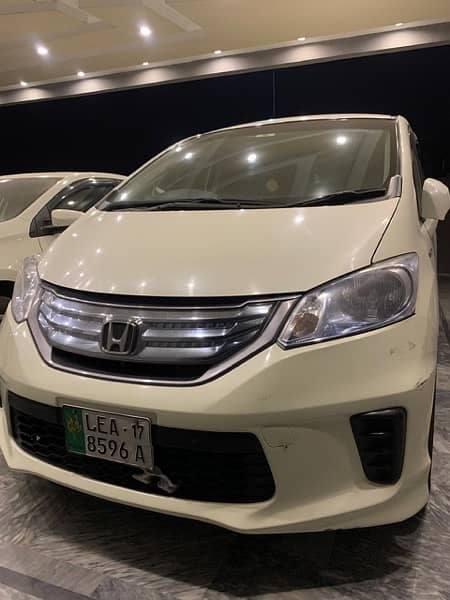 Honda Freed 2018 4