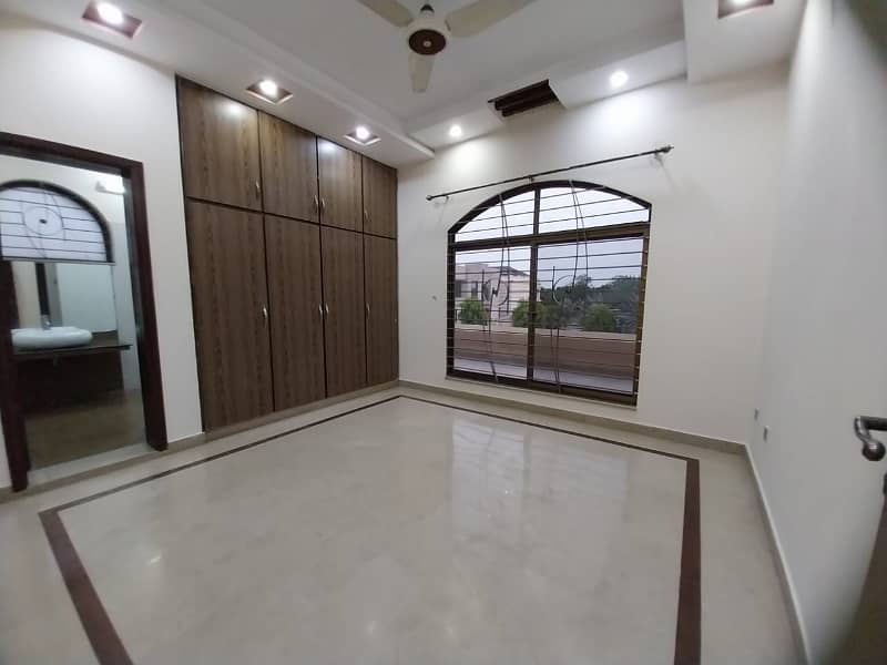 DHA Phase 2, 02 Kanal, 03 Bed, Luxurious Upper Portion (Lower Locked) For Rent. Original Pics Attached 22