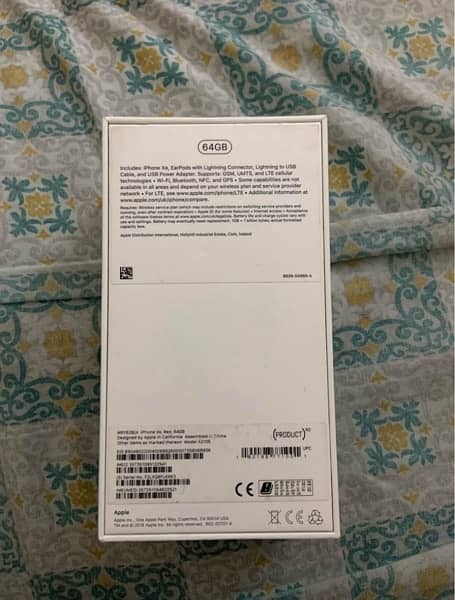 iphone xr with box (complete) 2