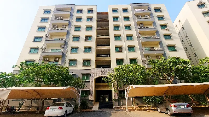 10 Marla 3 Bed Flat On 7th Floor For Sale In Askari 11 Lahore