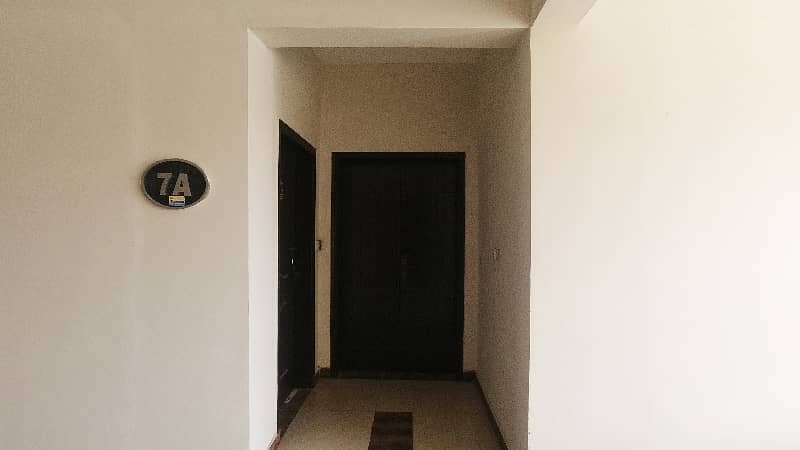 10 Marla 3 Bed Flat On 7th Floor For Sale In Askari 11 Lahore 3