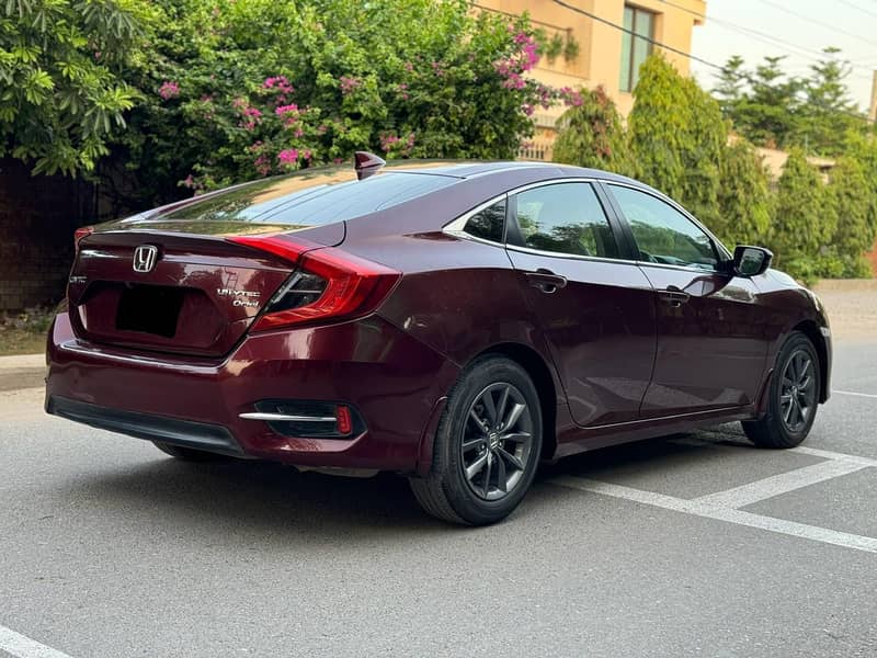 Honda Civic Oriel 1.8 i-VTEC CVT 2020 11