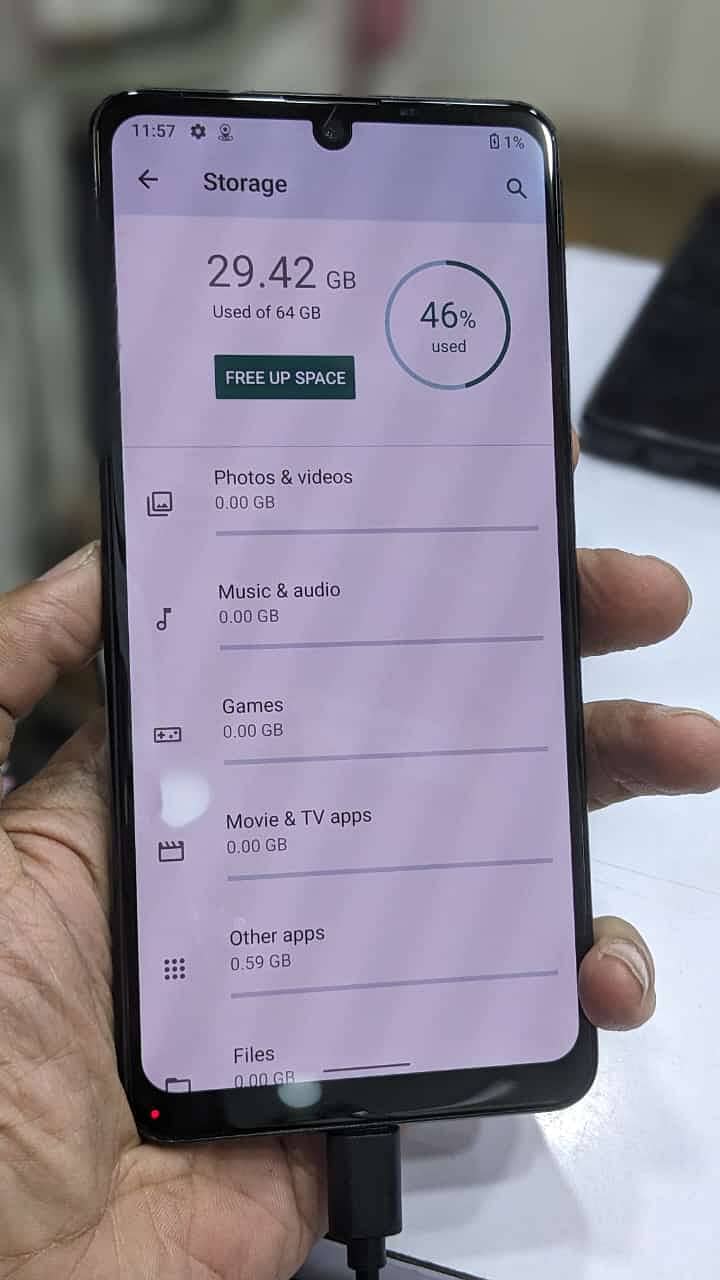 SHARP AQUOS ZERO 5G 4