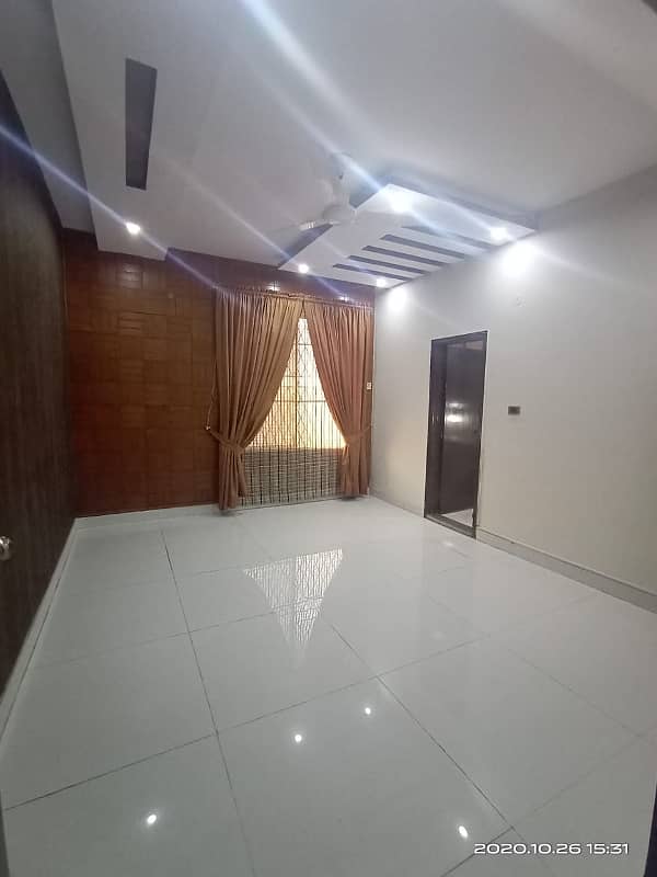 Double Unit 1 Kanal Corner House Available For Rent in DHA Phase 1 7