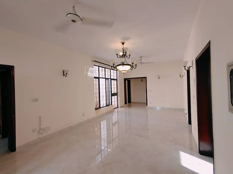 1 Kanal Upper Portion For Rent In DHA Phase 4 Lower Lock 0