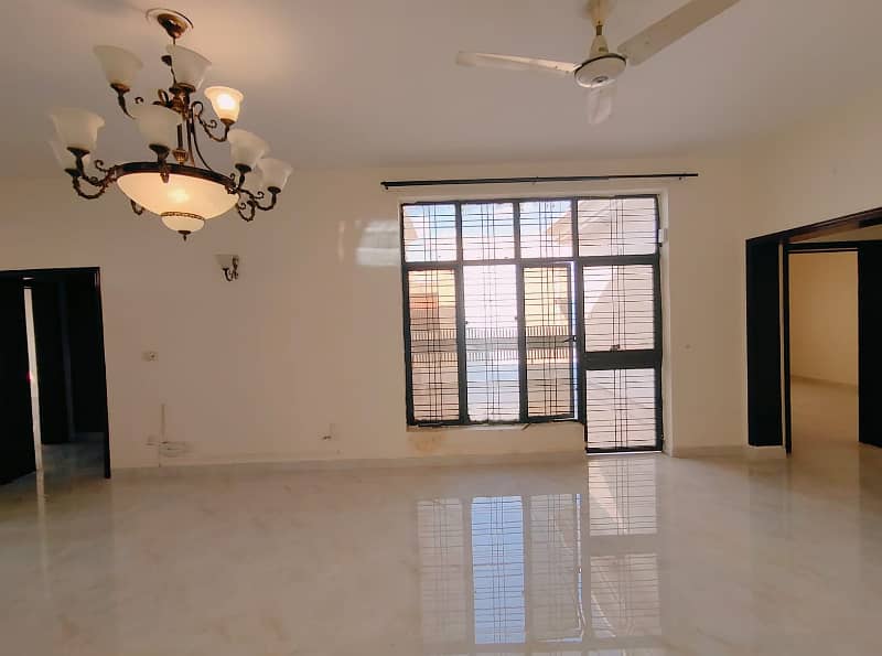 1 Kanal Upper Portion For Rent In DHA Phase 4 Lower Lock 3