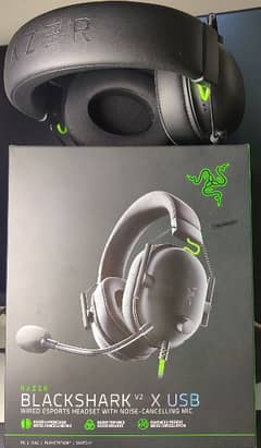 Razer Headphones Blackshark V2X USB Gaming box open