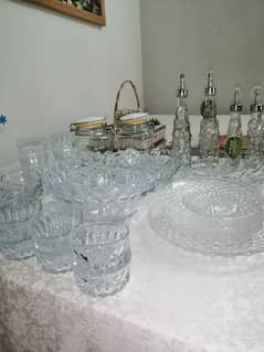 Crystal crockery 0