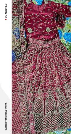 Bridal lehnga / Wedding dress / Barat dress :) Urgent Sale