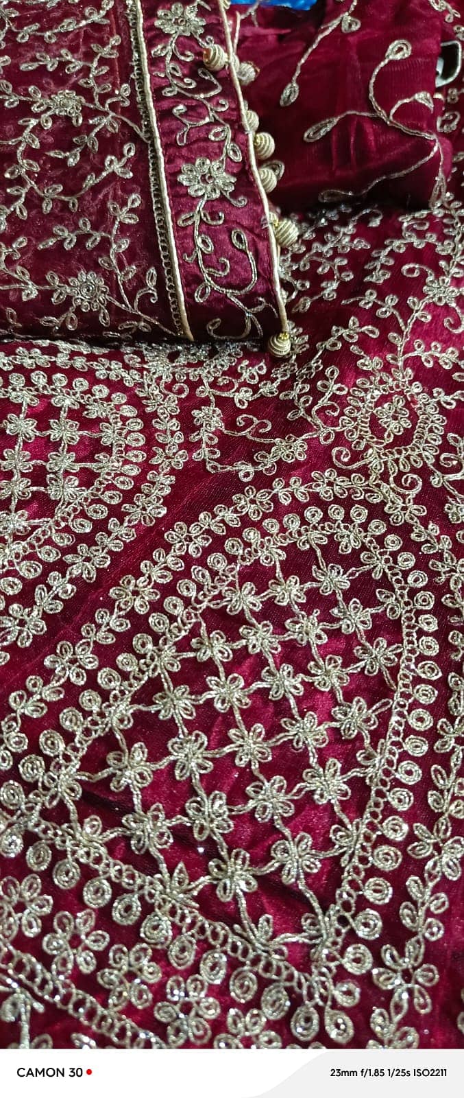 Bridal lehnga / Wedding dress / Barat dress :) Urgent Sale 2