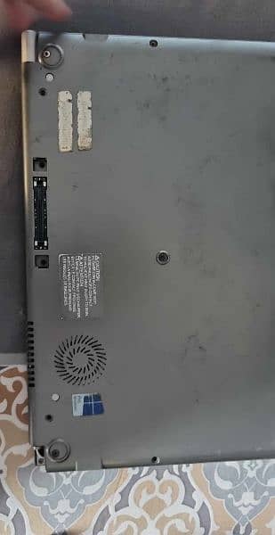 laptop in new condition available 1