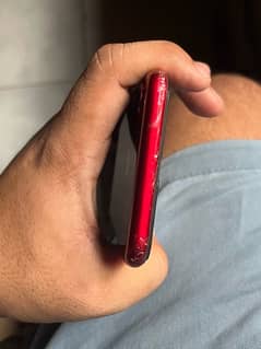 iphone xr factory unlock (red product ) 0