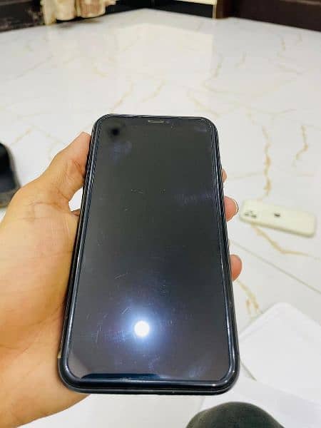 iPhone 11 Jv 64 gB non PTA 0