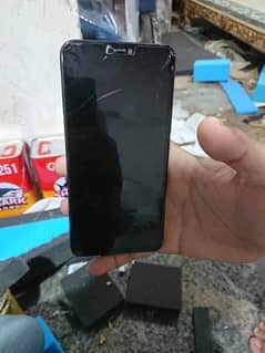 Vivo y18 4gb64memory hai only glass crack hai with box Awailable