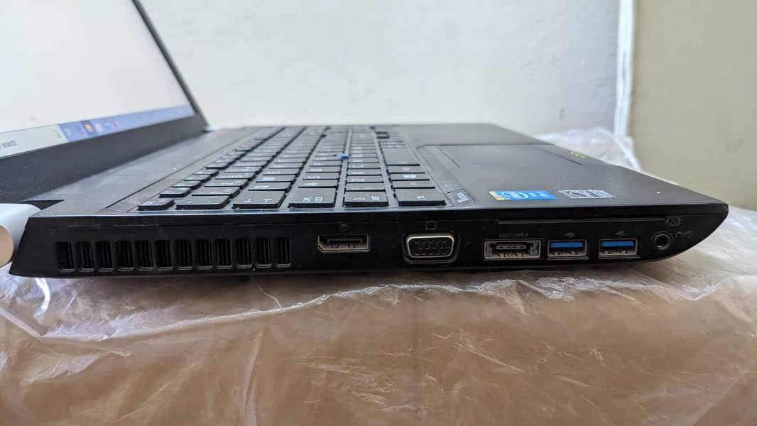 Toshiba i5 4th Generation 4/500GB 6