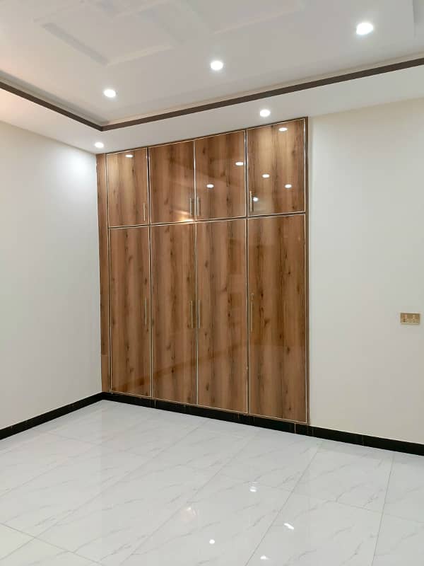 10 marla brand new luxury Spanish upper portion available for rent near ucp University or University of lahore or shaukat khanum hospital or abdul sattar eidi road M2 4