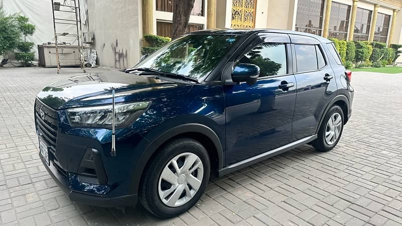 Daihatsu Rocky 2021 3