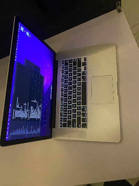 APPLE MAC BOOK PRO 2015 MID 15 RATINA DISPLAY CONDITION 9/10 6