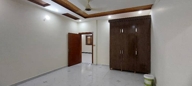 A Centrally Located House Is Available For sale In Kashmir Road 12