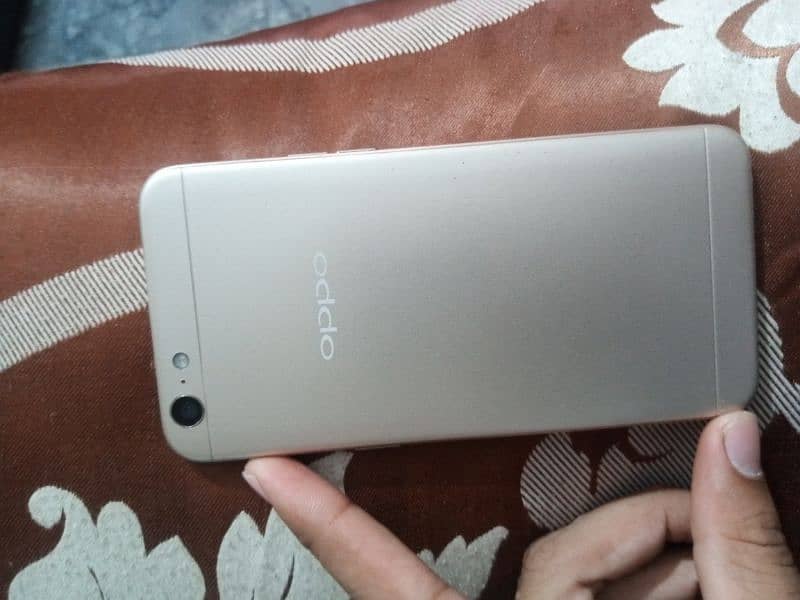 oppo A57 0