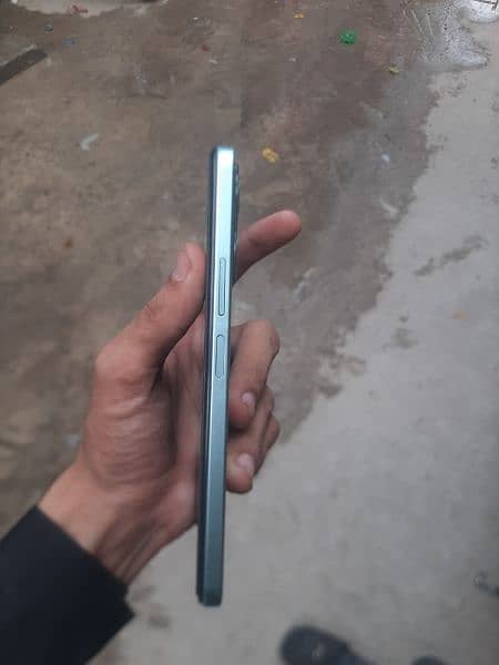 vivo y22 4GB/64GB 3