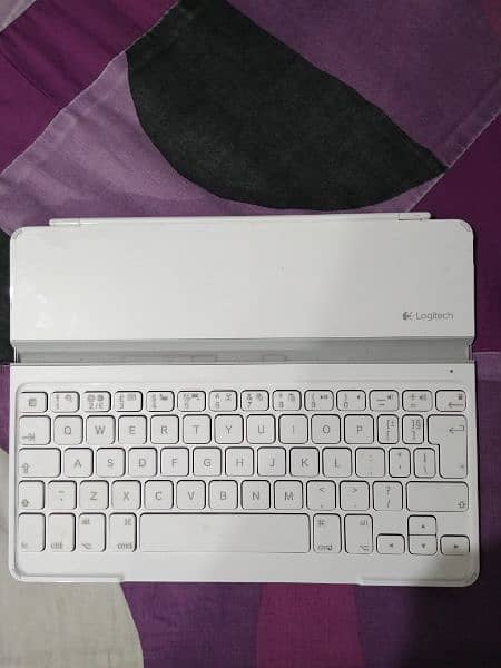 Logitech Wireless keyboard for sell 3