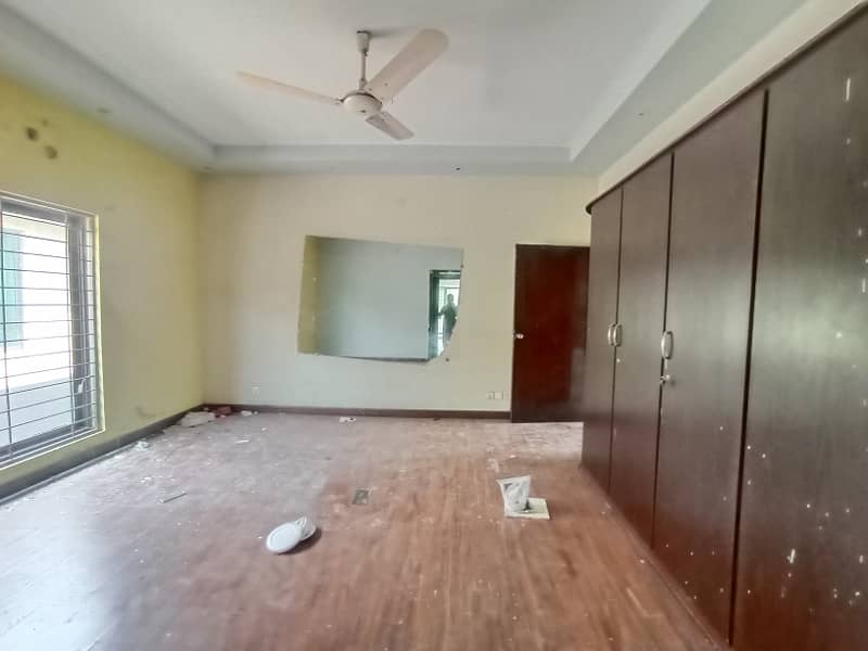 1 Kanal Upper Portion With Separate Entrance Is Available For Rent In DHA Phase 1 Lahore 6