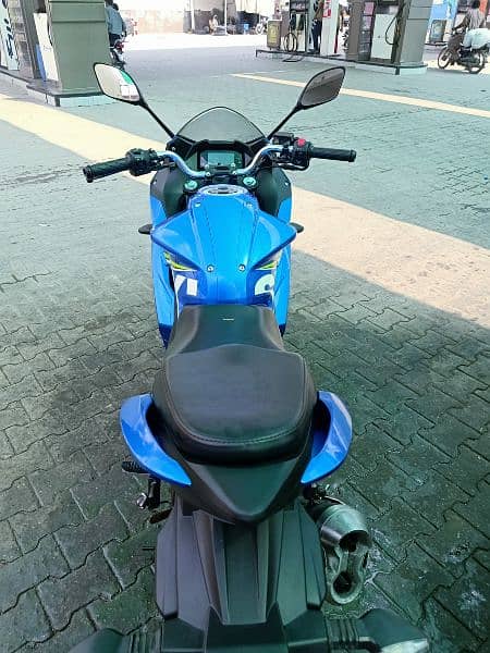 Suzuki Gixxer SF 150 8