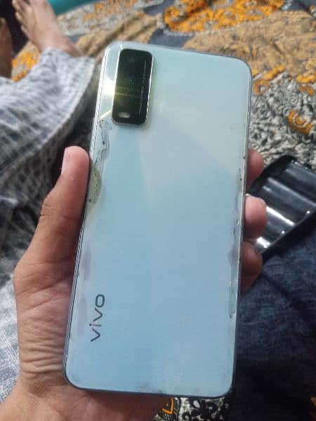 vivo y20 for sale contact no(03704704328) 6