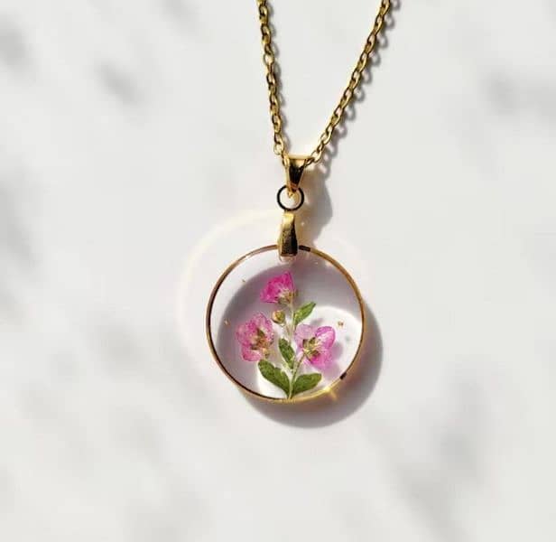 Flower Shaped Gold Plated Pendant 1